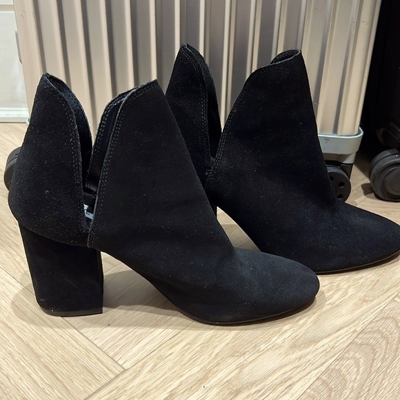 Steve Madden Suede Bootie Rookie Cut ankle boots Chunky Block Heels, 8.5M - Picture 3 of 8